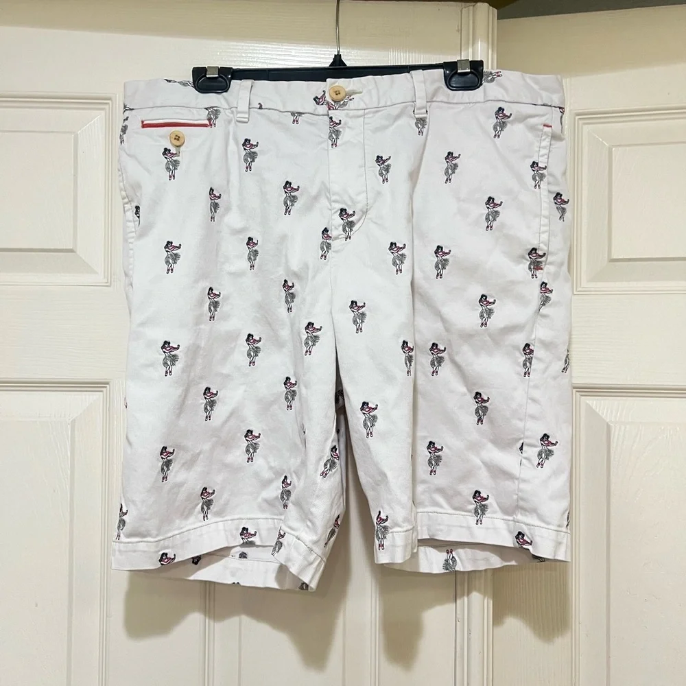 Tommy Bahama Waikiki Hula Girls Embroidered Shorts Mens 36 White Cotton Chino